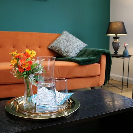Rooms In Stylish House Milton Keynes Eksteriør bilde
